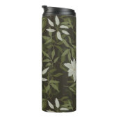 Magnolia und grüne Blätter auf schwarz Thermosbecher (Nach rechts gedreht)