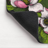 Magnolien blühen auf dunkelgrün mousepad (Ecke)