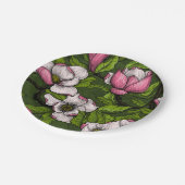 Magnolien blühen auf dunkelgrün pappteller (Schrägansicht)