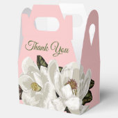 Magnolienblüten in Rosa Geschenkschachtel (Geöffnet)