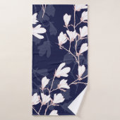 Magnolische Blume nahtloses Muster mit weißer Blum Badehandtuch (Badehandtuch)