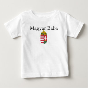 Magyar-Kuchen w/Coat der Arme Baby T-shirt