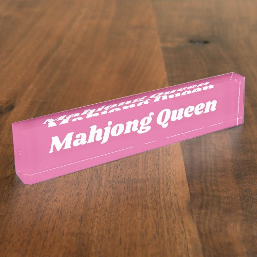 Mahjong Queen in Bright Pink Namensplakette (Seite)