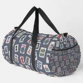 Mahjong Symbole auf dunkelblau Duffle Bag (Rechte Ecke)