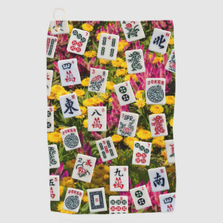 Mahjong-Symbole auf Wildblumen-Hintergrund Golfhandtuch