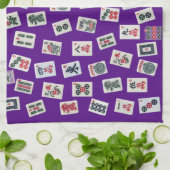 MahJong tiles (symbols) on purple Geschirrtuch (Gefaltet)
