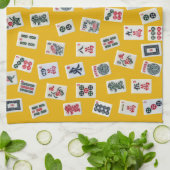 MahJong tiles (symbols) on yellow Geschirrtuch (Gefaltet)