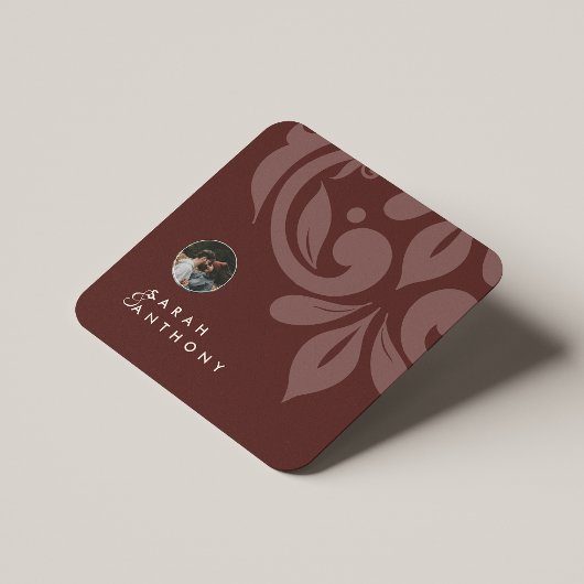 Mahogany Red Classic Minimal Damask Foto Hochzeit Rechteckiger Pappuntersetzer