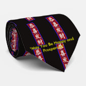 "Mai sind Sie glücklich und wohlhabend" Krawatte (Gerollt)