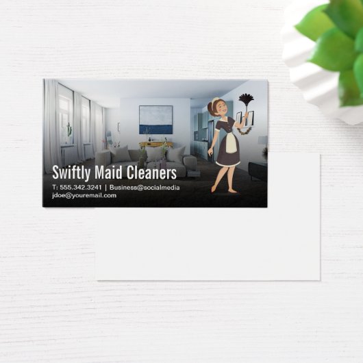 Maid Dusting | Wohnzimmer (Schreibtisch)