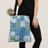 Maiglöckchen-Faux-Patchwork in Blau Tasche (Von Nahem)