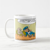 Mail Hund in Therapy Funny Offbeat Cartoon Geschen Kaffeetasse (Links)