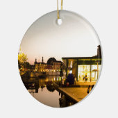 Mailand, das den Kanal übersieht Keramikornament (Links)