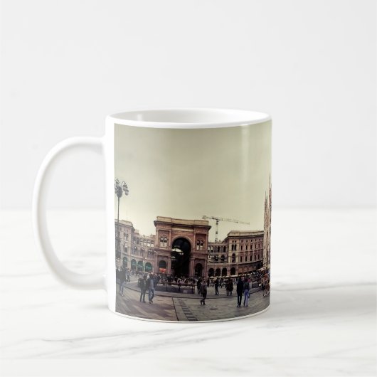 Mailand Piazza Duomo Tasse (Links)