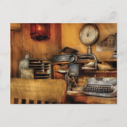 Mailman - Im Büro Postkarte (Vorderseite)