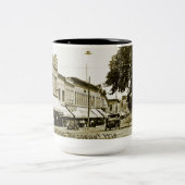 Main Street Boscobel Wisconsin Circa Foto der 1910 Zweifarbige Tasse (Mittel)