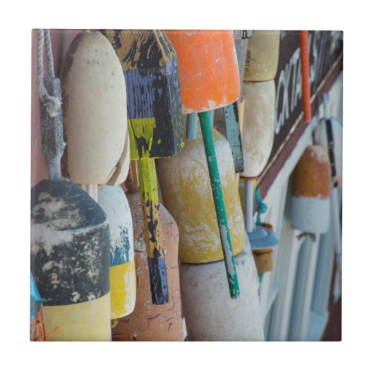 Maine, Bar Harbour. Farbige Hummerfalle Fliese (Vorderseite)