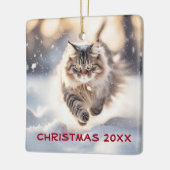 Maine Coon Cat Dashing Through the Snow Keramikornament (Links)