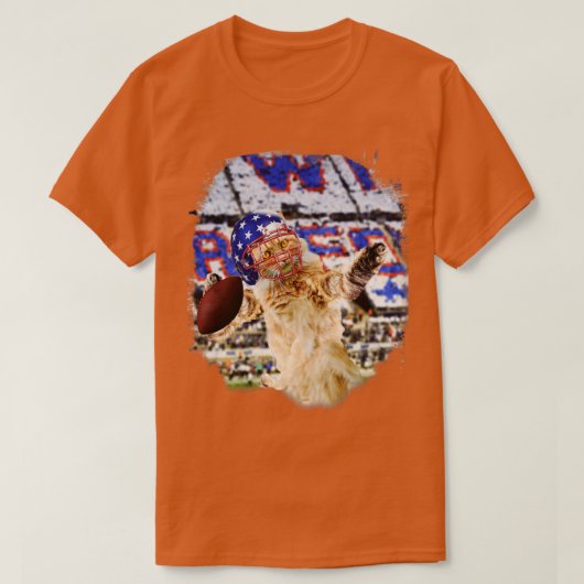 Maine Coon Cat Playing T-Shirt (Design vorne)