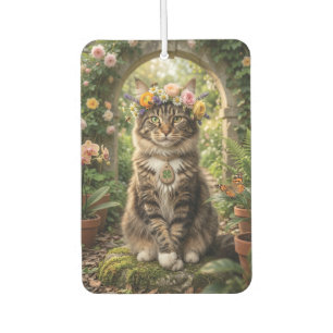 Maine Coon Katze mit Blumenkrone in einem Garten Autolufterfrischer