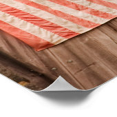 Maine, verblasste amerikanische Flagge vor der Tür Poster (Ecke)