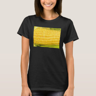 Maiskolben Mit Seide Und Blättern Am Kolben T-Shirt
