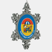 Maisy schreibt Postkarten unter blauen Regenschirm Schneeflocken Zinn-Ornament (Links)