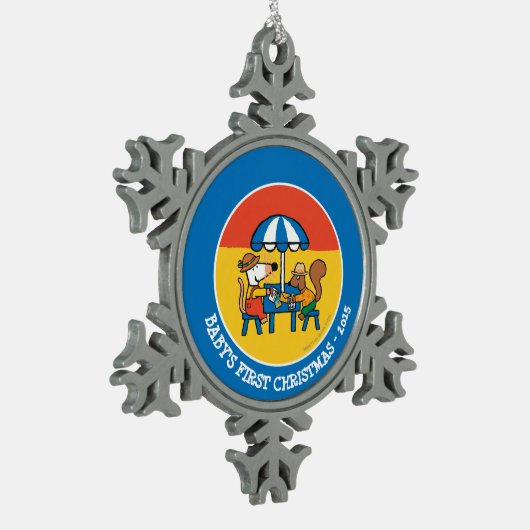 Maisy schreibt Postkarten unter blauen Regenschirm Schneeflocken Zinn-Ornament (Links)