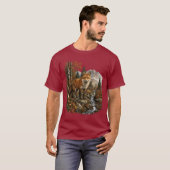 Majestätiger Herbstfuchs am Bergbach T-Shirt (Vorne ganz)