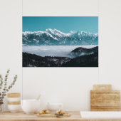 Majestätische Berge über das Nebeltal Poster (Küche)