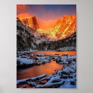 Majestätische Bergsonnenuntergang Winterlandschaft Poster