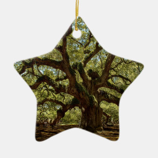 Majestätische Engels-Eiche Keramikornament