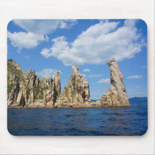 Majestätische Küstenfelsen – Triozyorye, Japanisch Mousepad