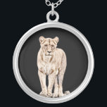 Majestätische Löwin Versilberte Kette<br><div class="desc">Eine majestätische Löwin.</div>