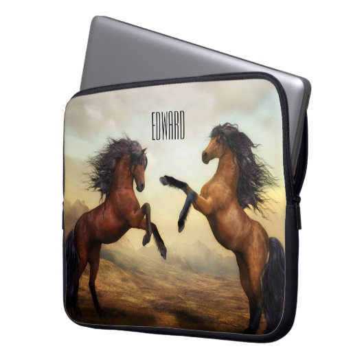 Majestätische Stallions Laptopschutzhülle (Vorderseite Links)