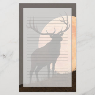 Majestätische Stier-Elch-und Vollmond-Aufstieg Briefpapier