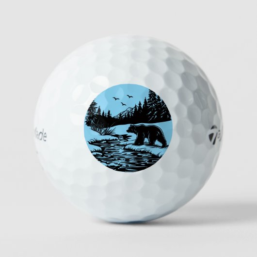 Majestätischer Bär am Teich Golfbälle (Vorderseite)
