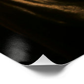 Majestätischer Fuchsbrauner Hengst im Dunkeln Poster (Ecke)