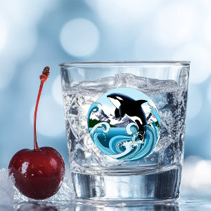 Majestätischer Orca-Schwertwal Blaue Wellen Ozean Schnapsglas