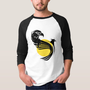 Majestätischer Schwarzer Adler mit Goldenem Sonnen T-Shirt