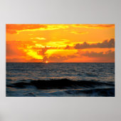 Majestätischer Sonnenaufgang über dem Meer Poster (Vorne)