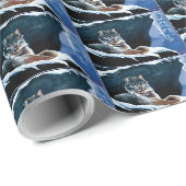 Majestätischer Winterluchs ruht auf schneebedeckte Geschenkpapier (Rolleneckpunkt)
