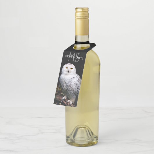 Majestätischer Winterschneeauuler Monogramm-indivi Flaschenanhänger (Angewinkelt)