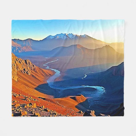 Majestätisches Bergtal-Fluss-Design Fleecedecke (Vorderseite (Horizontal))