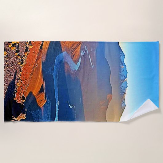 Majestätisches Bergtal-Fluss-Design Strandtuch (Vorderseite)