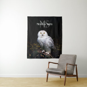 Majestätisches Winter-Schneeeulen-Monogramm mit in Wandteppich