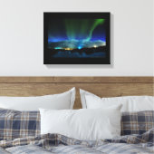 Majestic Aurora Borealis über den Bergen Leinwanddruck (Insitu (Schlafzimmer))