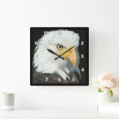 Majestic Bald Eagle Portrait Quadratische Wanduhr (Zuhause)