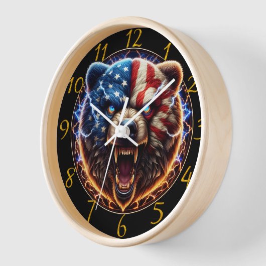 Majestic Bear trägt stolz die amerikanische Flagge Uhr (Winkel)