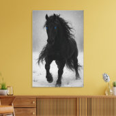 Majestic Black Hallion in Dreamy Winter Landschaft Leinwanddruck (Insitu (Wohnzimmer))